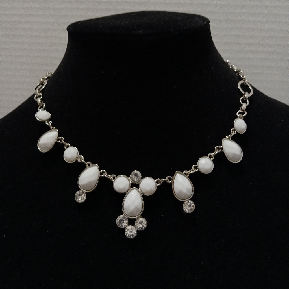 14" Charming Charlie Rsvp Silverstone White Stone Accented Chain Necklace A35